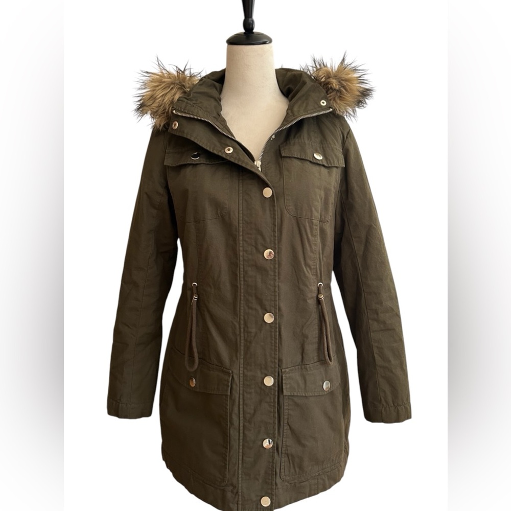 New York & Company winter parka jacket with fur. Size S.